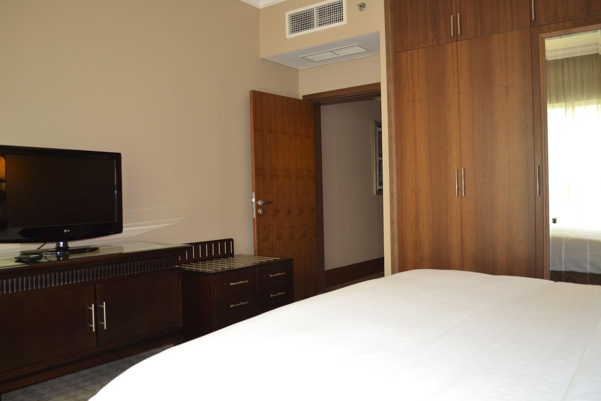 Sheraton Khalidiya 4*